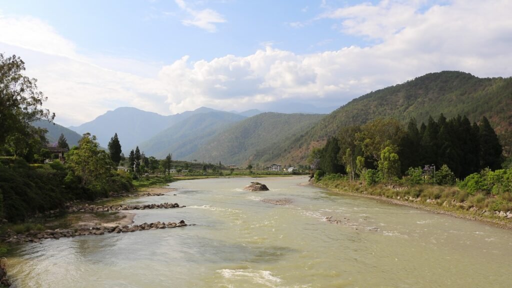 Bhutan Flash Flood: पुनाखा में मो छू नदी (फाइल फोटो)