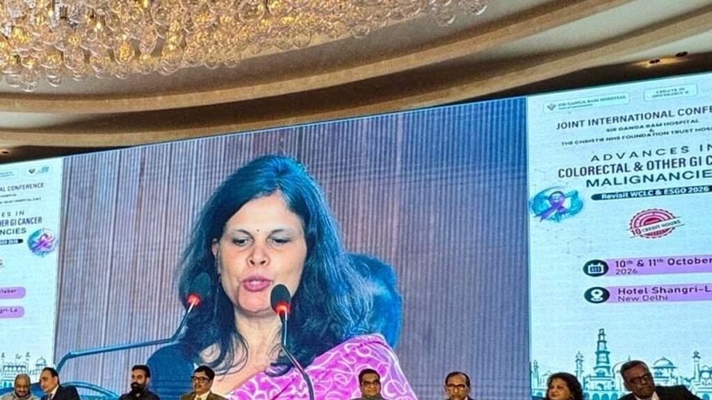 नई दिल्ली में एक चिकित्सा सम्मेलन को संबोधित करतीं केंद्रीय स्वास्थ्य सचिव पुण्य सलिला श्रीवास्तव