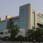 मुंबई के बांद्रा-कुर्ला कॉम्प्लेक्स में नेशनल स्टॉक एक्सचेंज (NSE) की कांच वाली इमारत