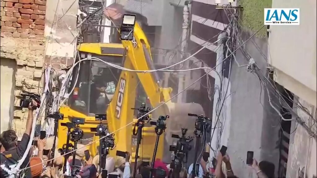 मानसा में परविंदर झोटा हत्याकांड के आरोपी के घर पर बुलडोजर कार्रवाई