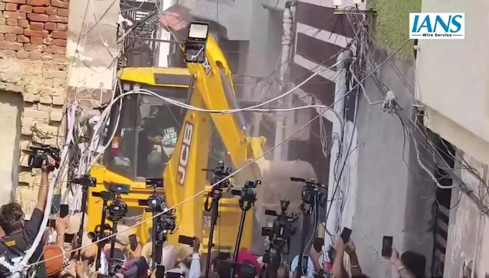 मानसा में परविंदर झोटा हत्याकांड के आरोपी के घर पर बुलडोजर कार्रवाई
