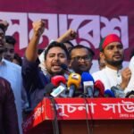 ढाका के शाहबाग में रैली को संबोधित करते NCP संयोजक नाहिद इस्लाम