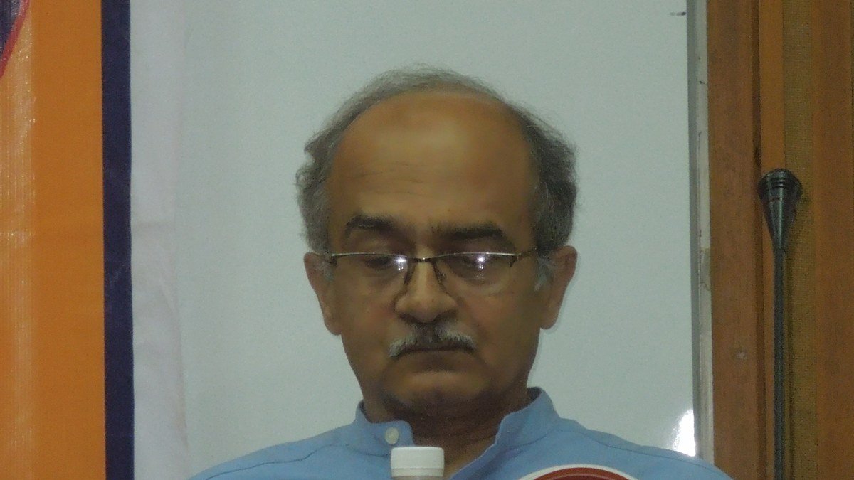 सुप्रीम कोर्ट के वरिष्ठ अधिवक्ता प्रशांत भूषण दिल्ली के एक कार्यक्रम में, फाइल फोटो