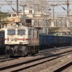 RRB ALP Admit Card 2026: एलुरु रेलवे स्टेशन पर खड़ा भारतीय रेल का WAP-7 इलेक्ट्रिक लोकोमोटिव