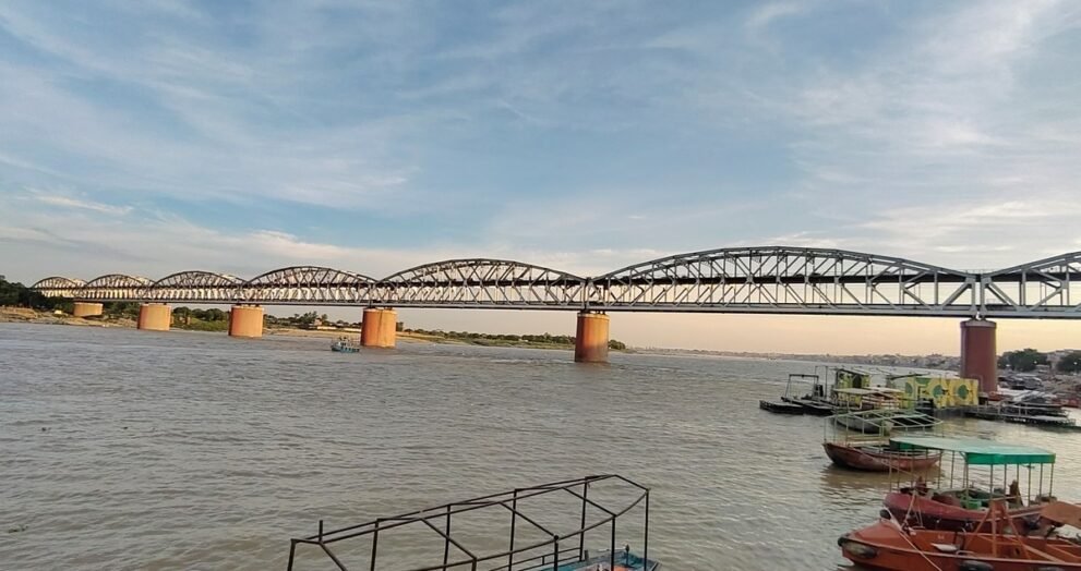 Malviya Bridge over the Ganga seen from Namo Ghat, Varanasi